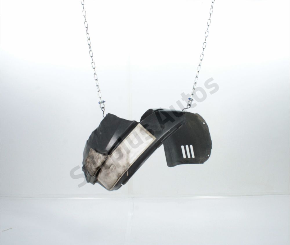 Pare-boue avant droit