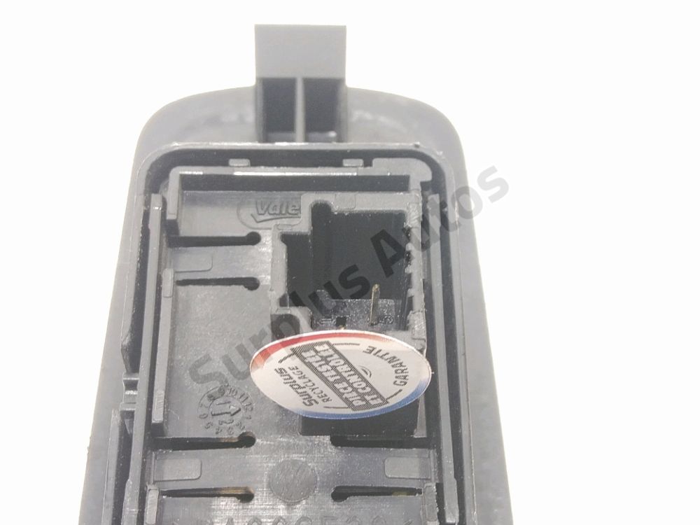 Commande lève-vitre arrière gauche