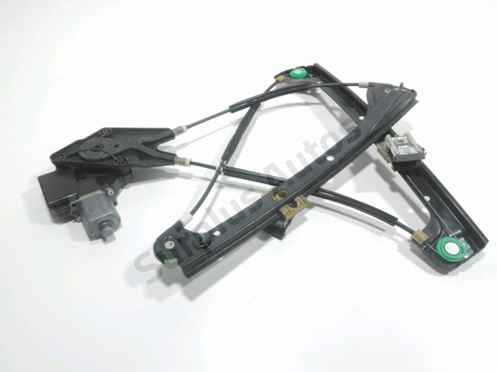 Lève-vitre électrique avant droit