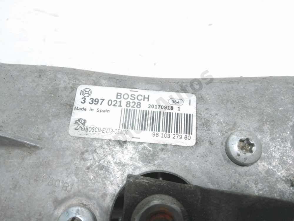 Mécanisme + moteur d'essuie glace avant