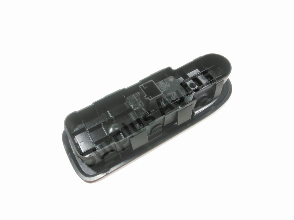 Commande lève-vitre avant droit