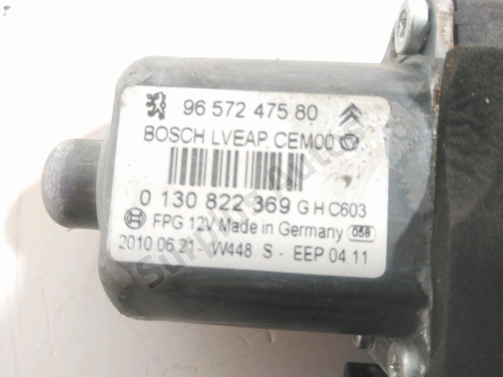 Lève-vitre électrique avant droit