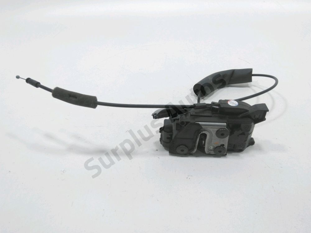 Serrure de porte avant droite