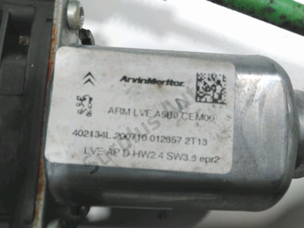 Lève-vitre électrique avant droit