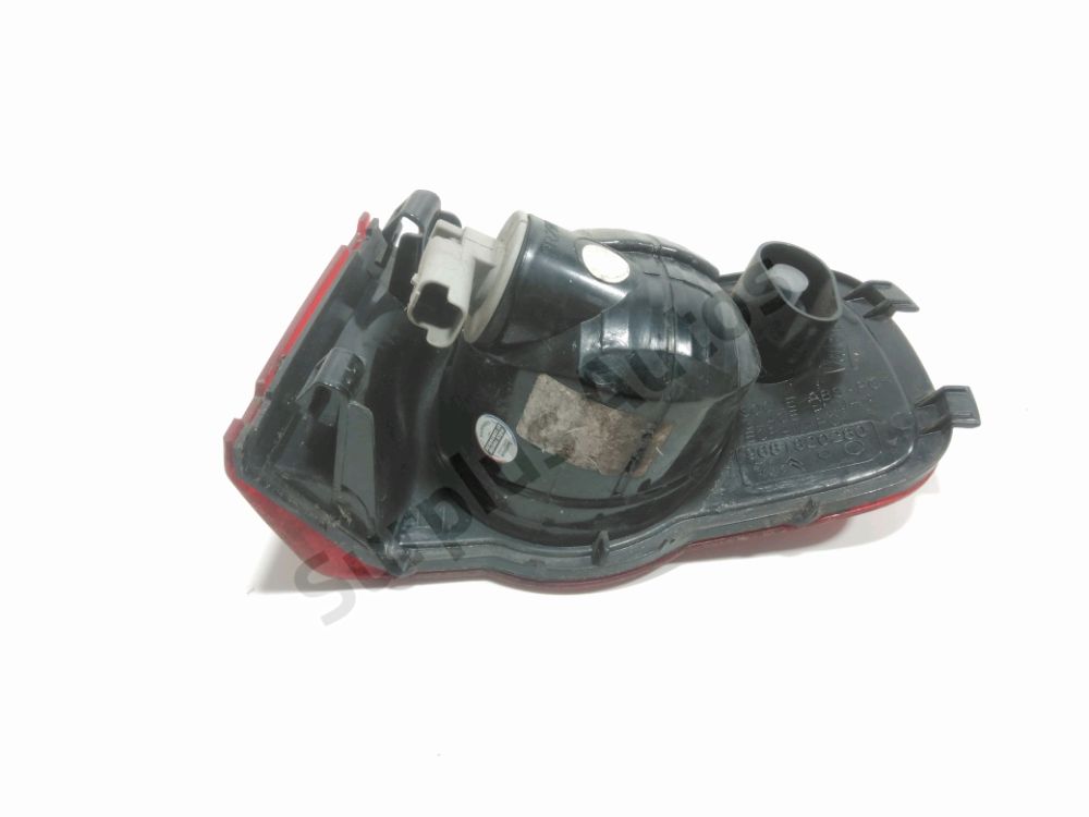 Feu de brouillard arrière gauche