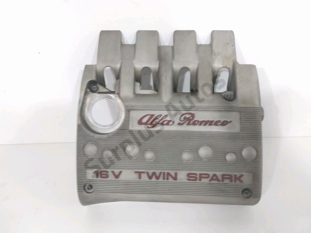 Cache moteur supérieur