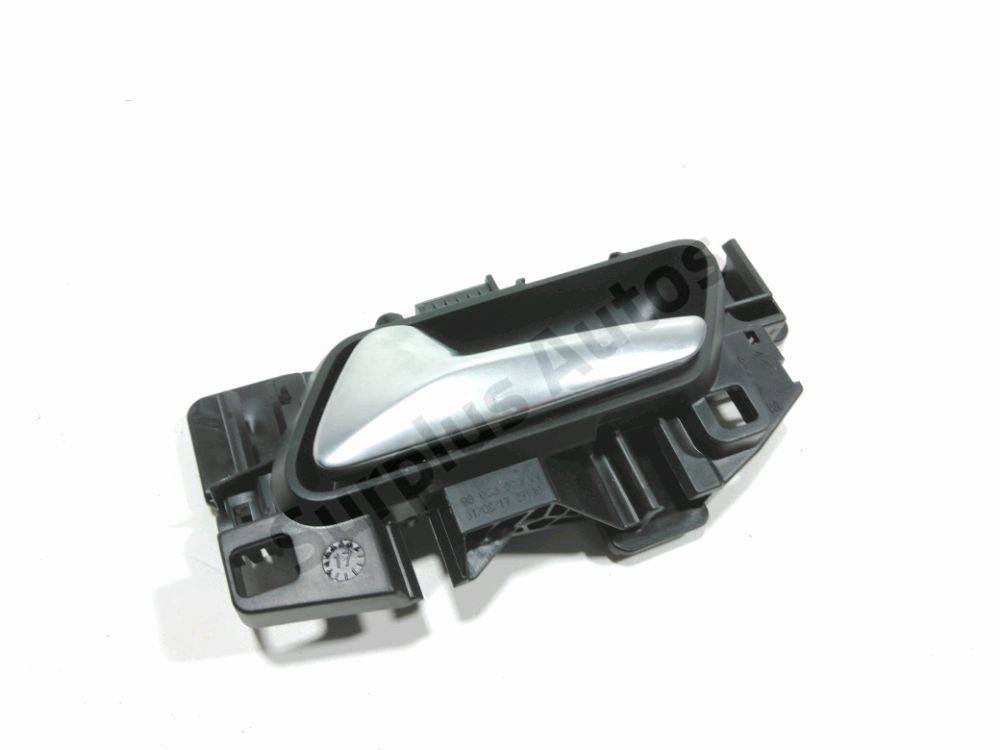 Poignée intérieure porte avant gauche