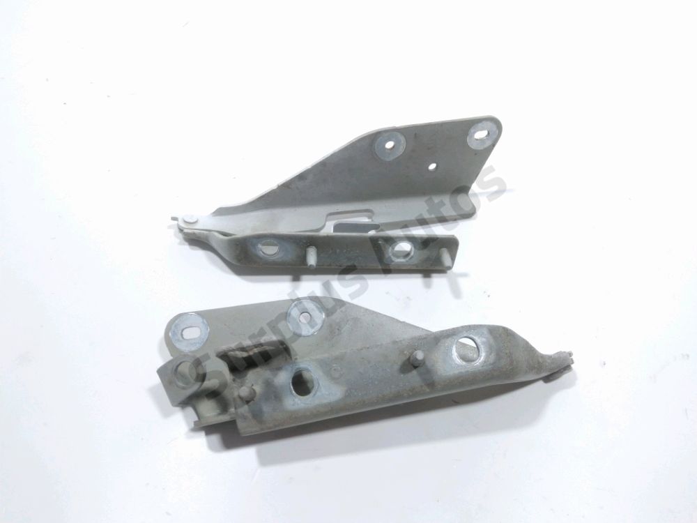 Jeu de charnières de capot