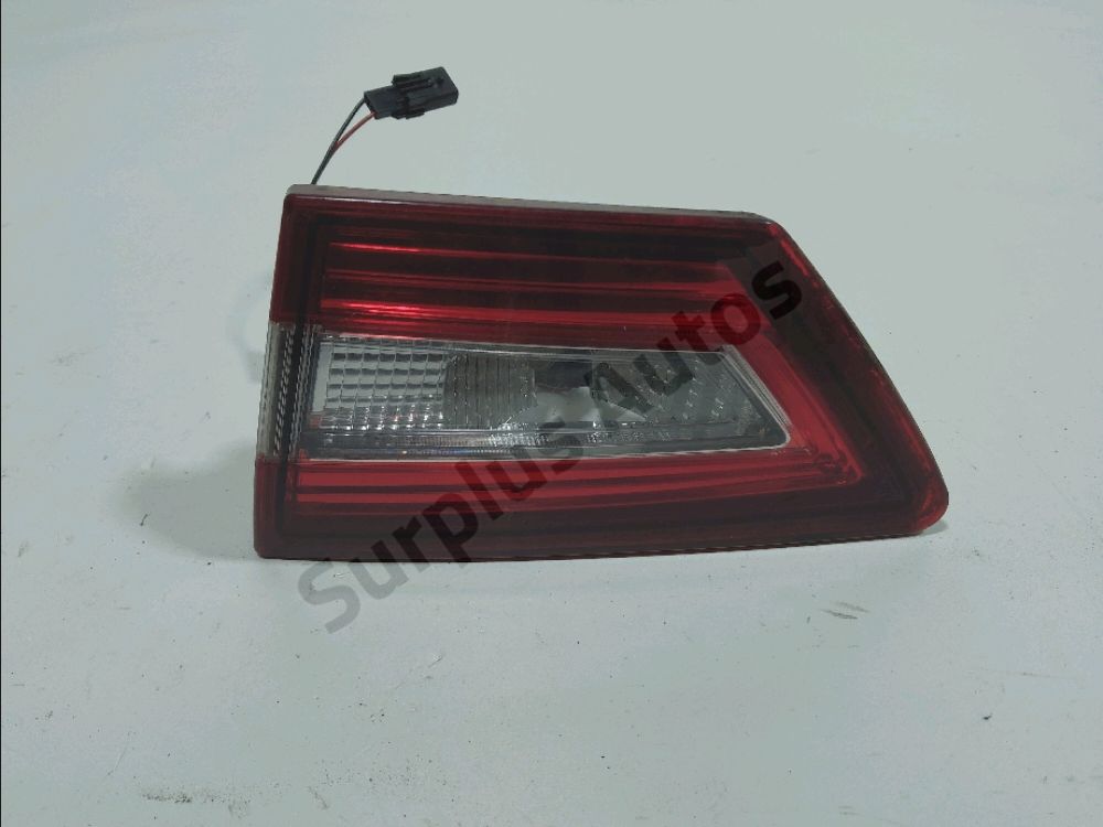 Feu arrière intérieur droit