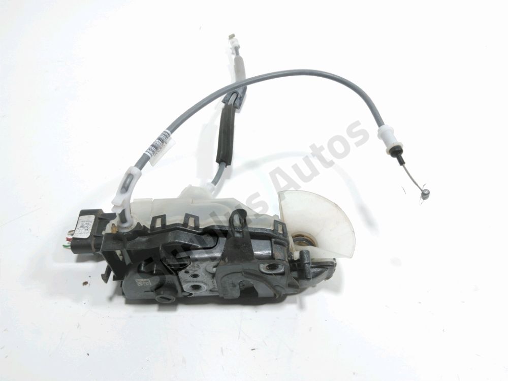 Serrure de porte avant gauche