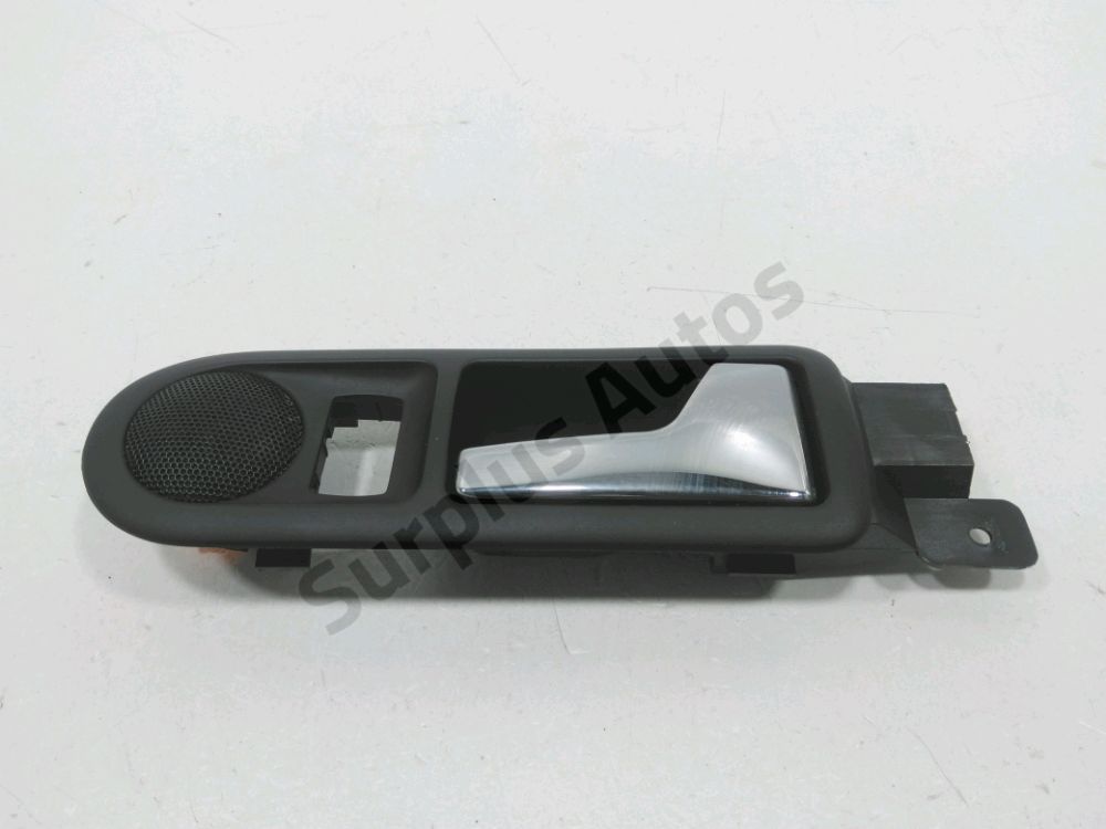 Poignee interieure porte arriere droite