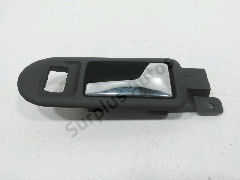 Poignee interieure porte avant droite