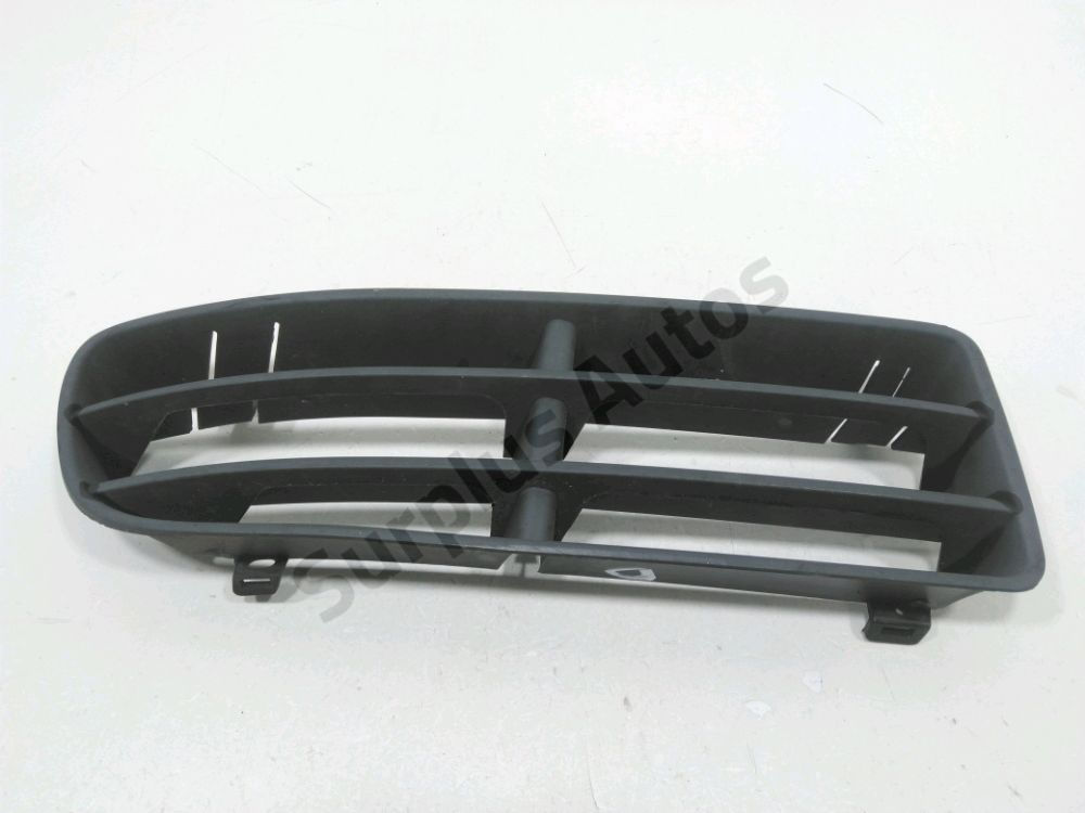 Grille de calandre droite