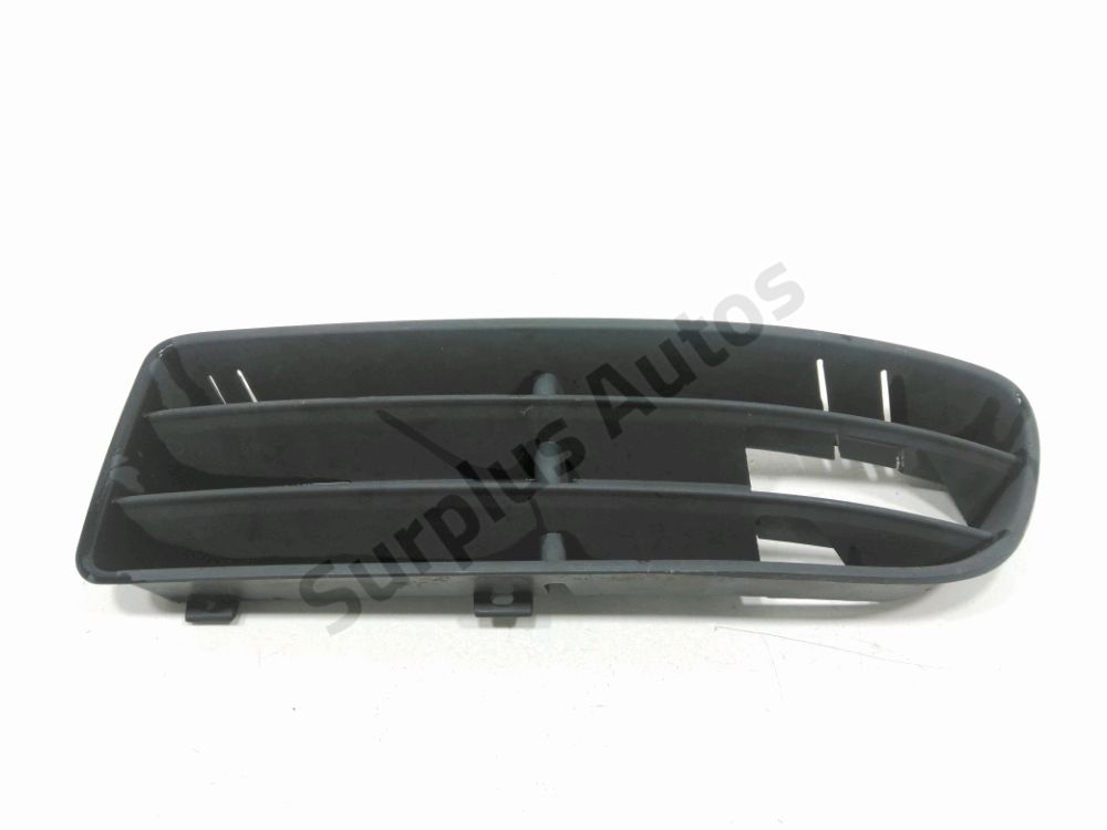 Grille de calandre gauche