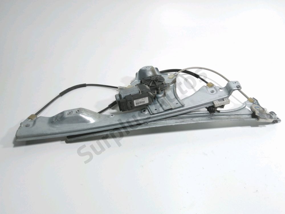 Lève-vitre électrique avant gauche