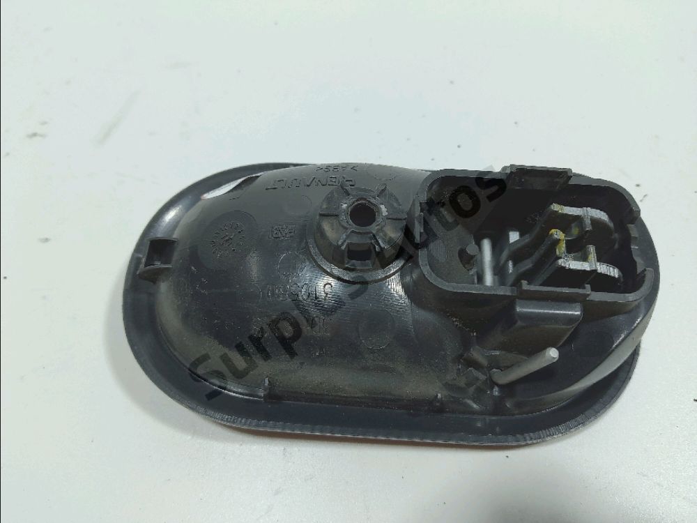 Poignée intérieure porte avant droite