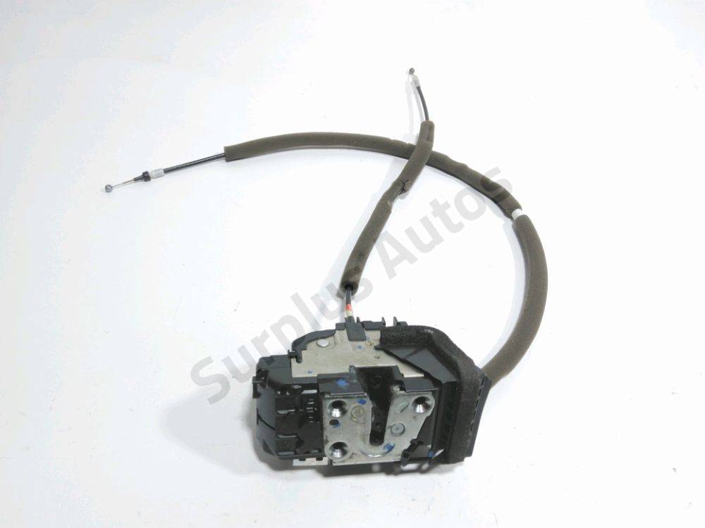 Serrure de porte avant droite