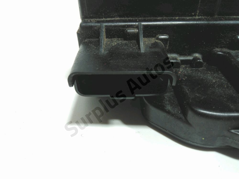 Serrure de porte avant droite