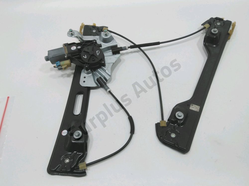 Lève-vitre électrique avant droit