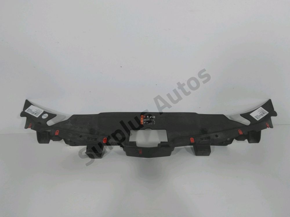 Traverse supérieure armature avant