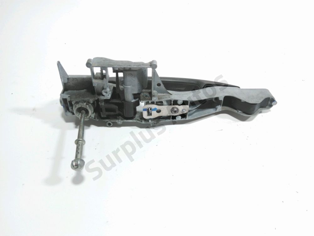 Poignée extérieure avant gauche