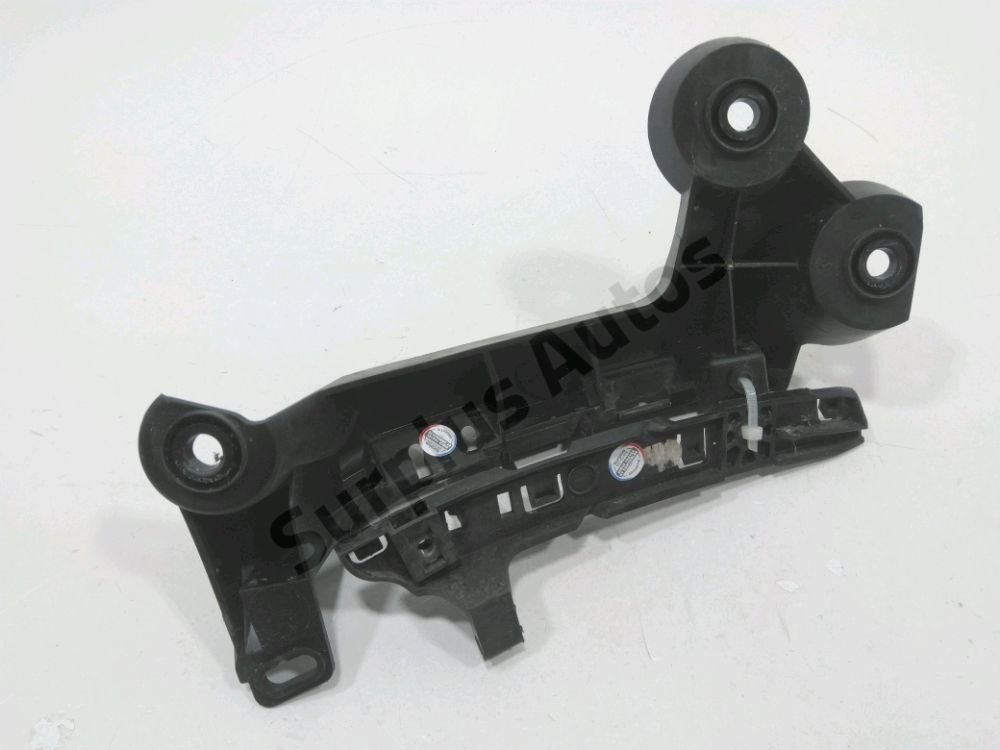 Support gauche de pare-choc arrière