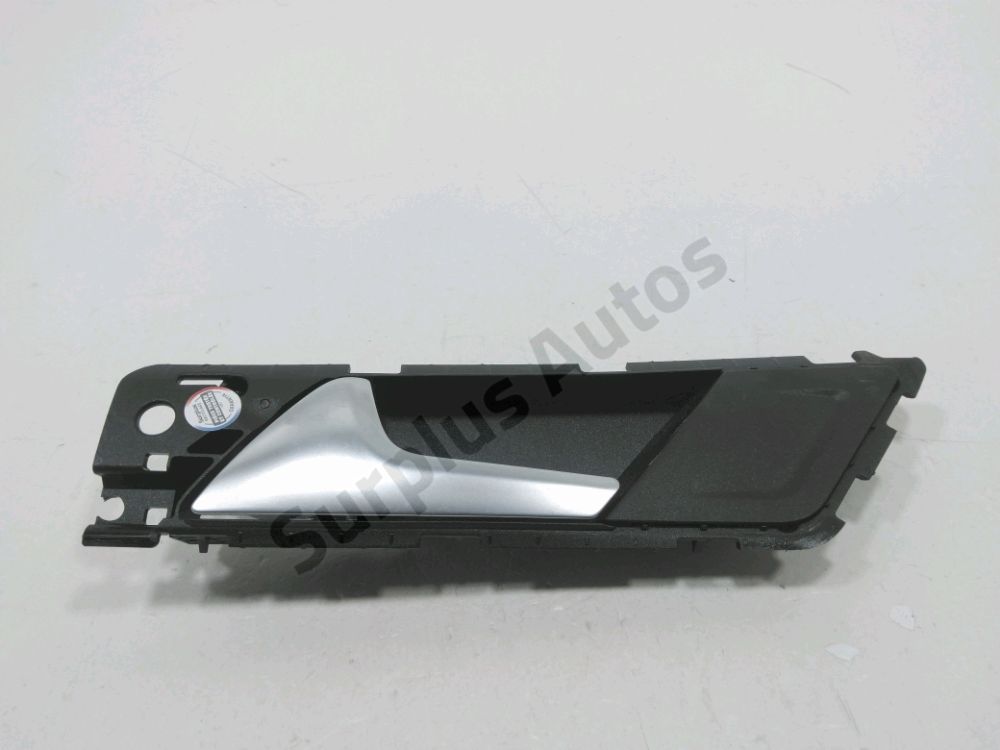 Poignée intérieure porte arrière gauche