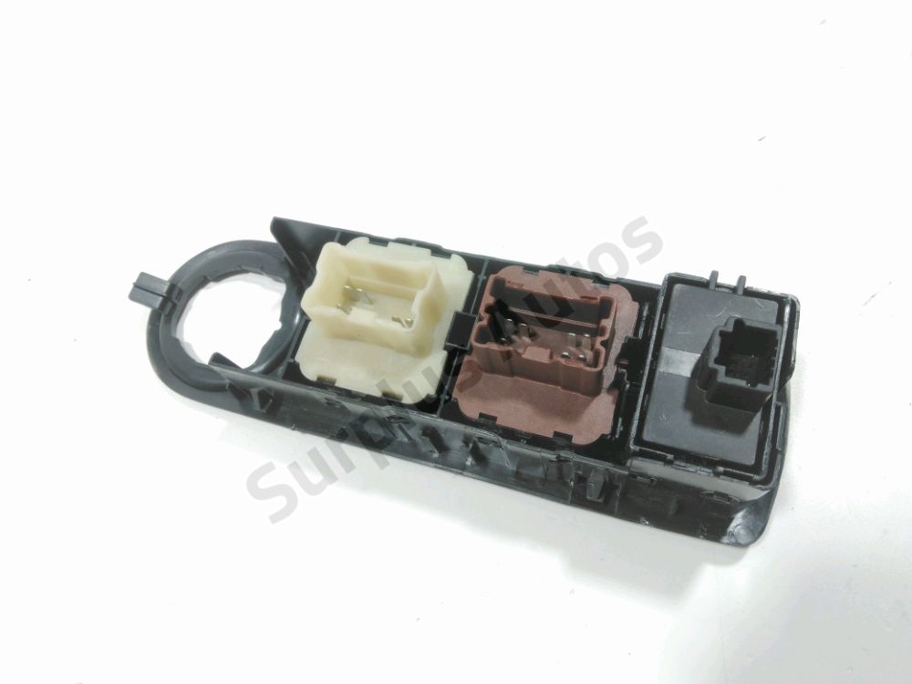 Commande lève-vitre avant gauche