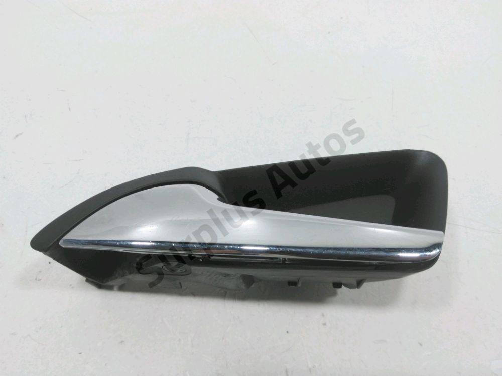 Poignée intérieure porte avant gauche