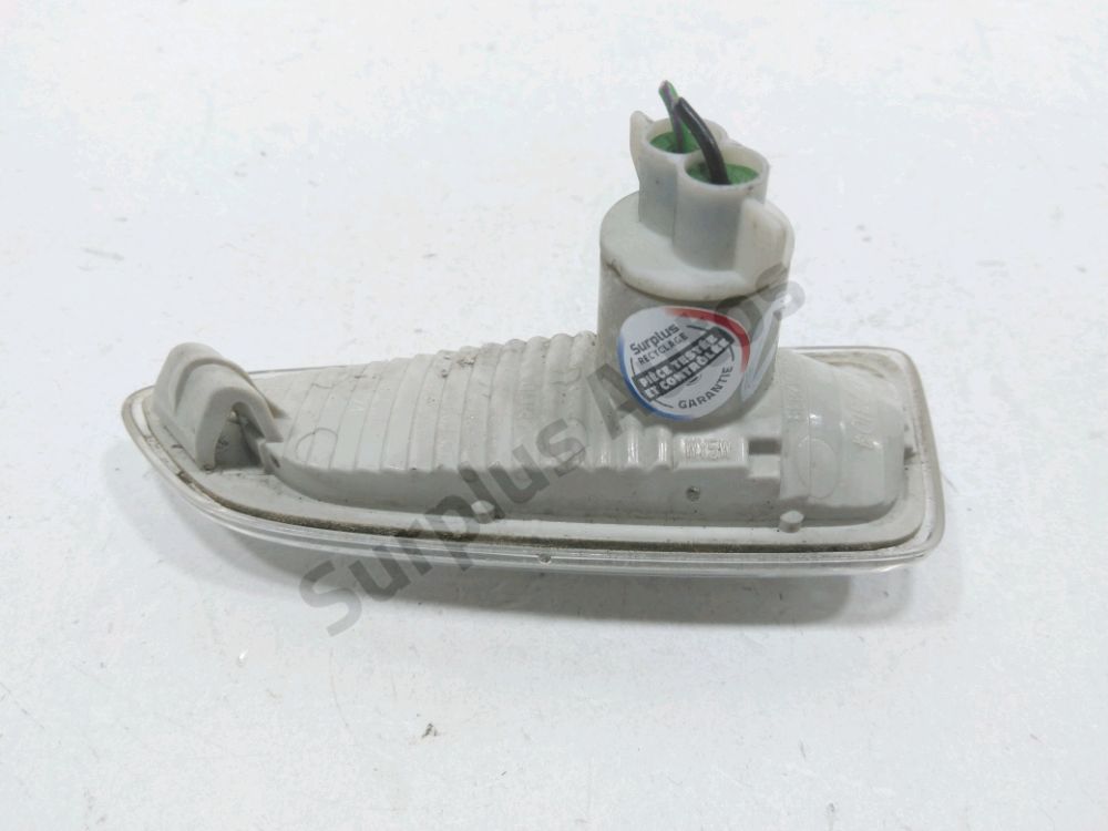 Répétiteur d'aile droit