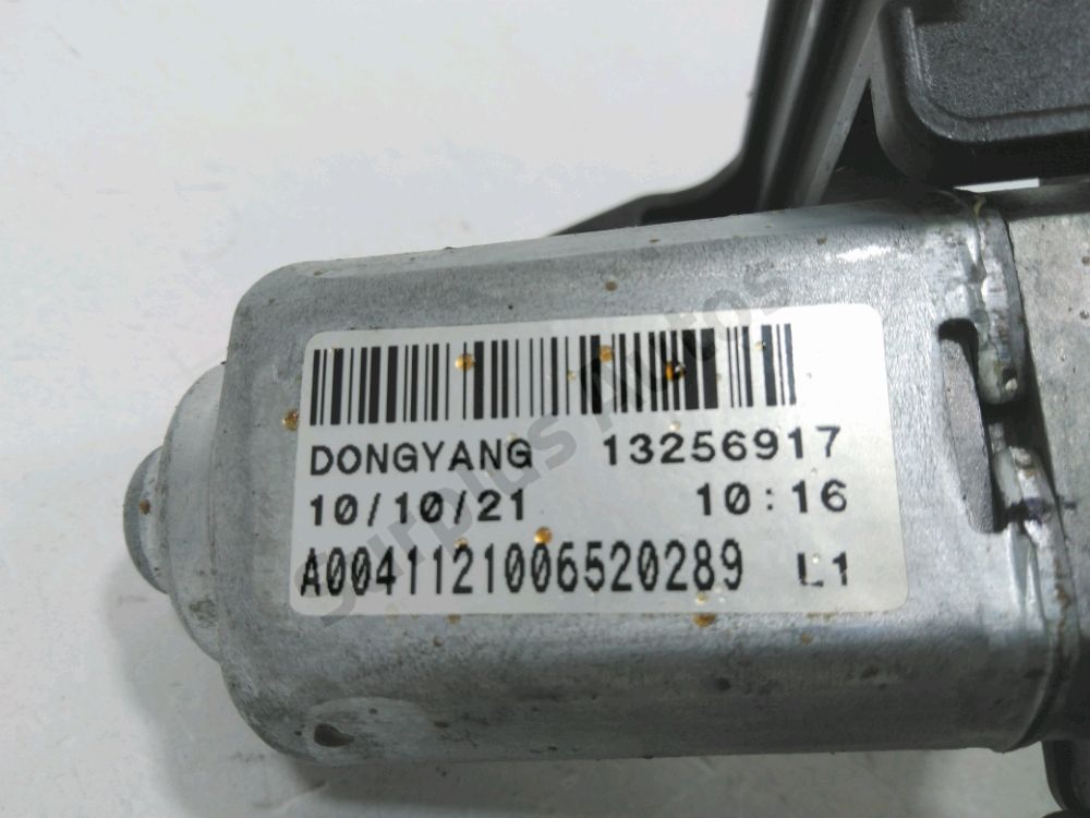 Moteur d'essuie glace arrière