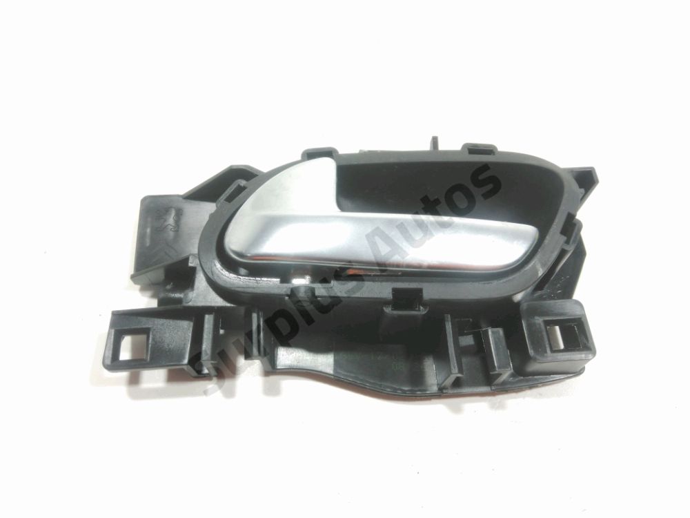 Poignee interieure porte avant gauche