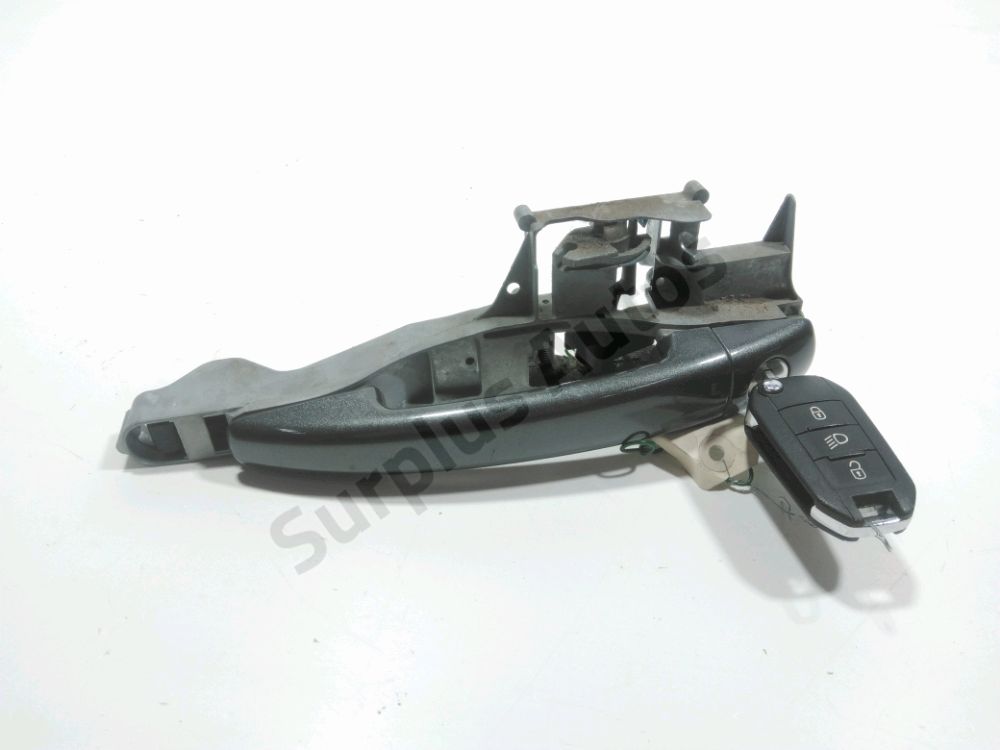 Poignée extérieure avant gauche