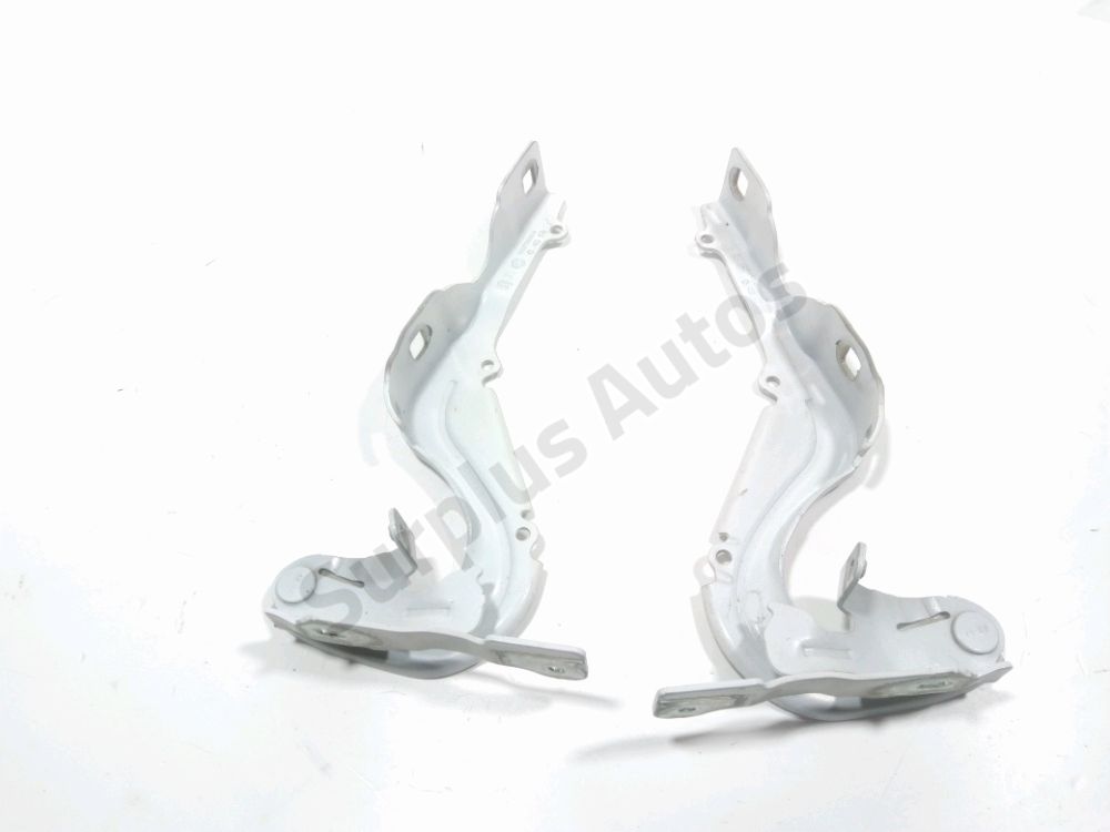 Jeu de charnières de capot