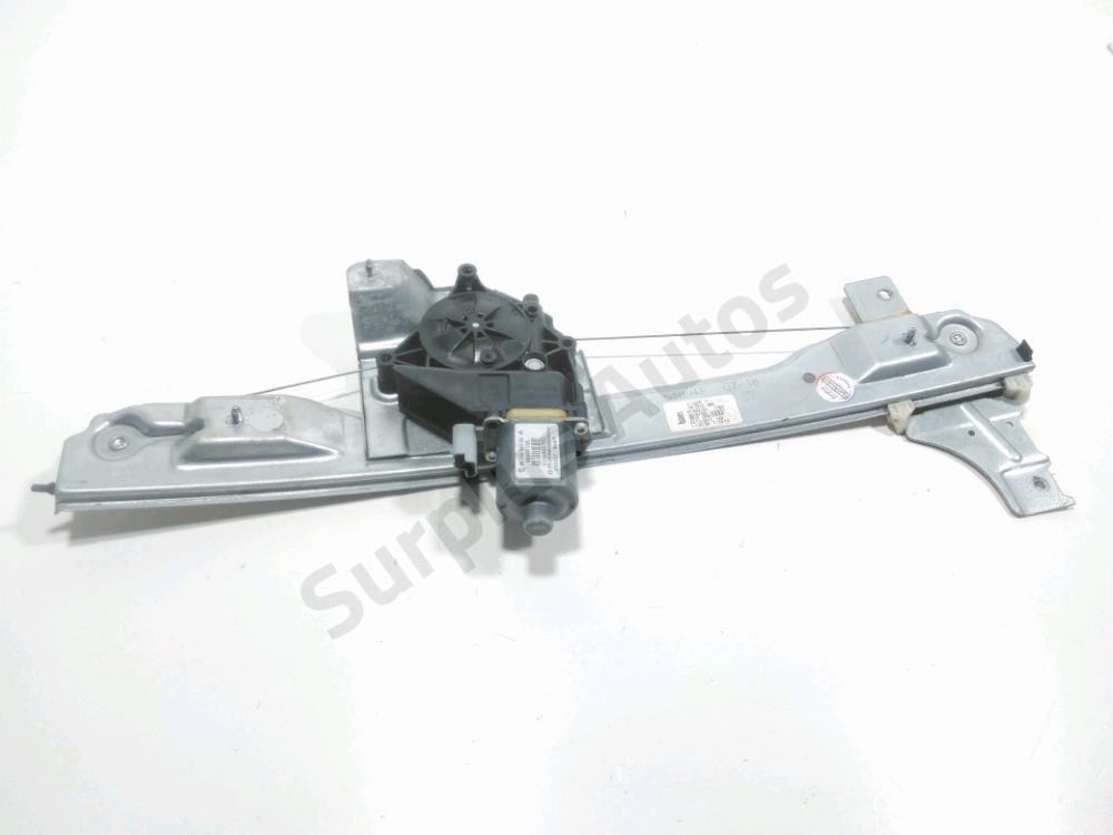 Lève-vitre électrique avant droit