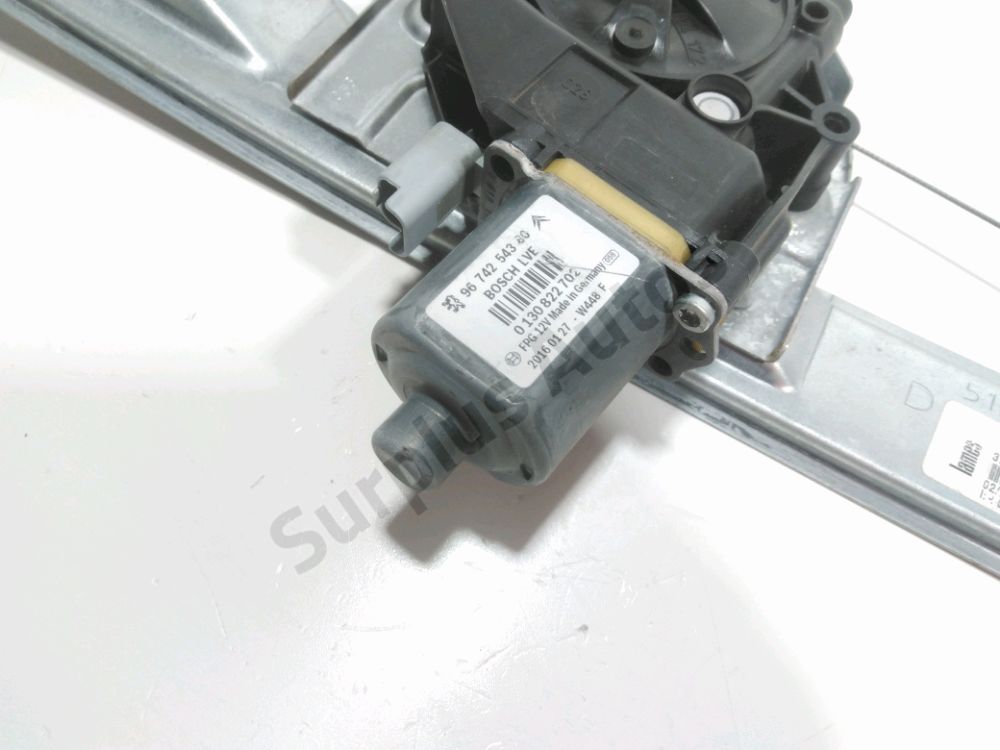 Lève-vitre électrique avant droit