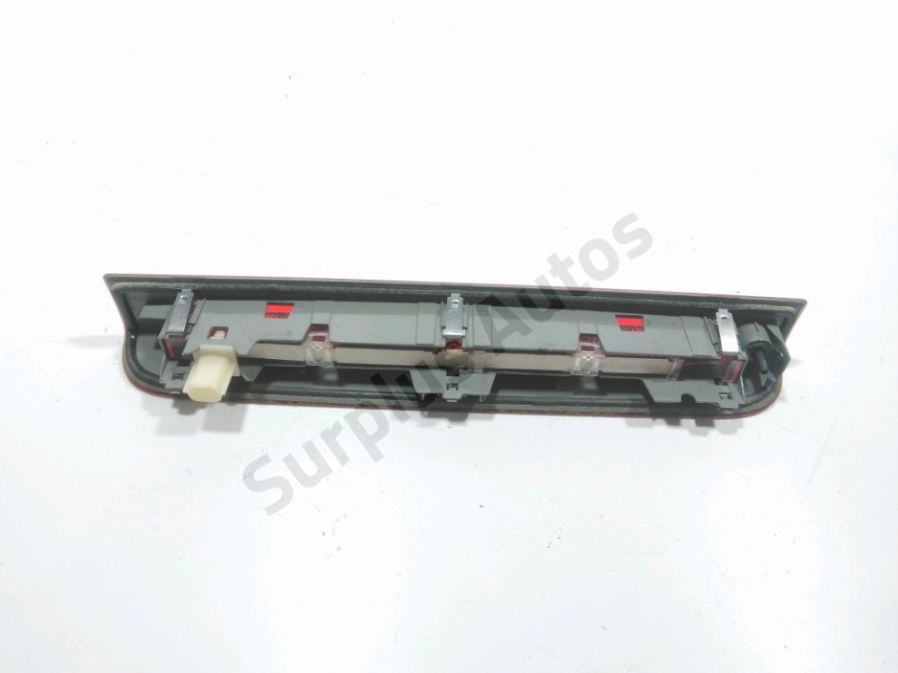 Feu stop supplémentaire