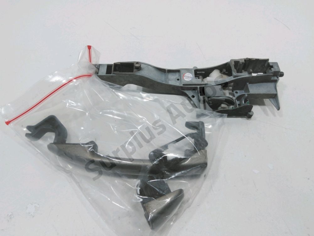 Poignée extérieure avant droite