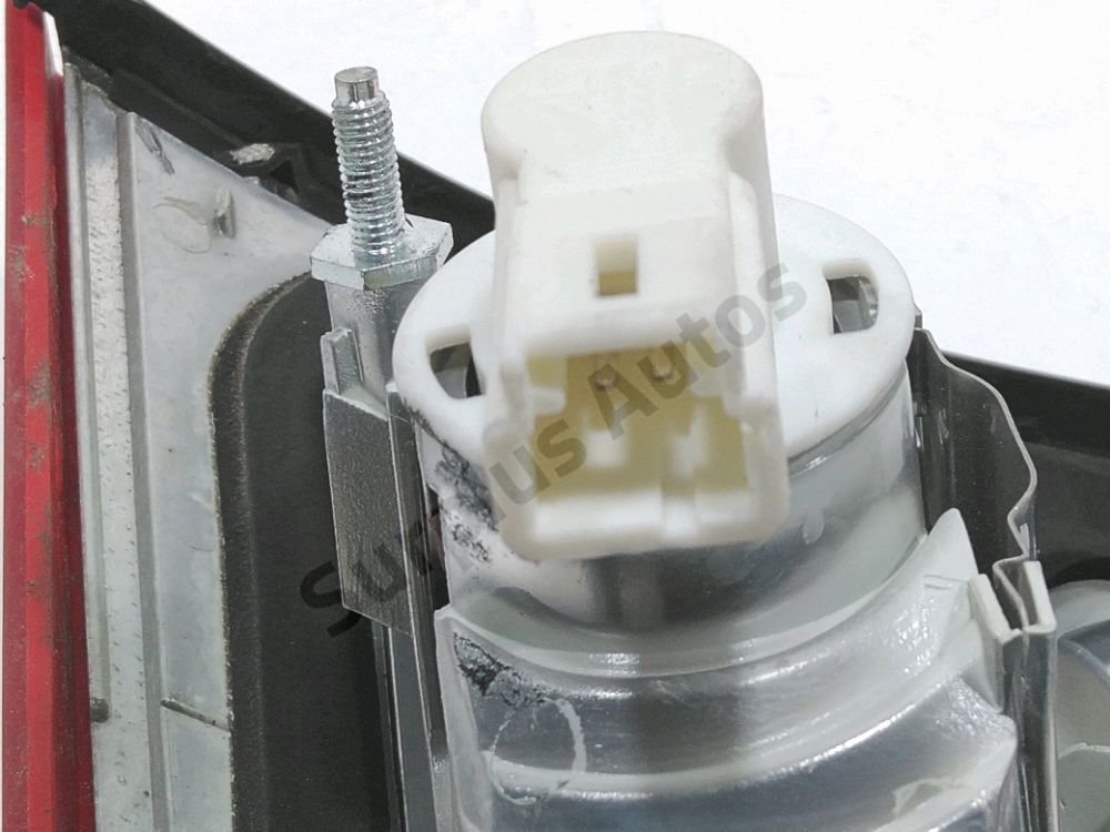 Feu arrière intérieur gauche