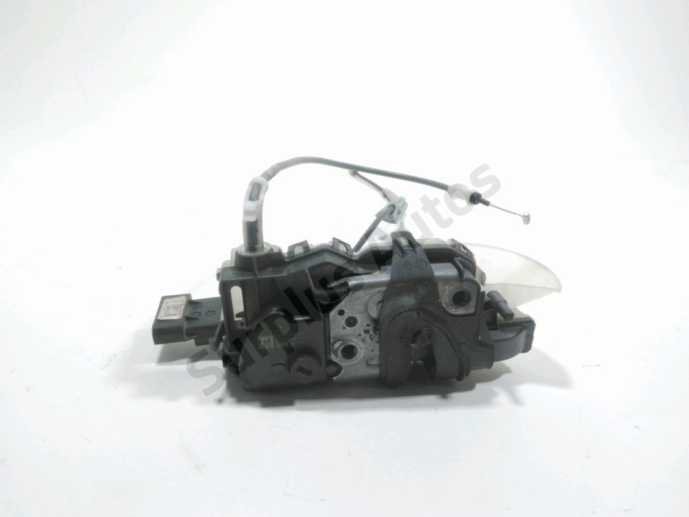 Serrure de porte avant gauche