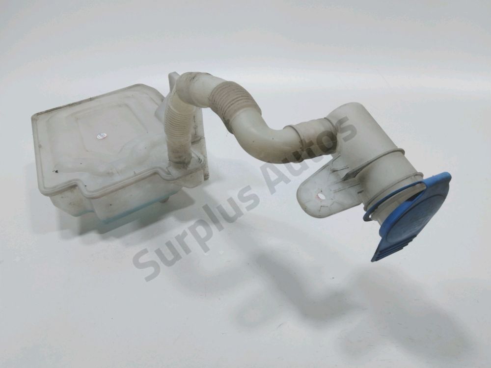 Réservoir de lave glace avant