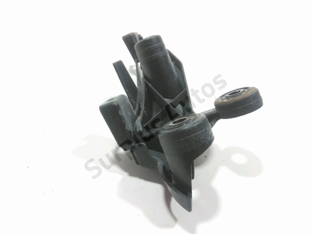 Support droit de pare-choc arrière