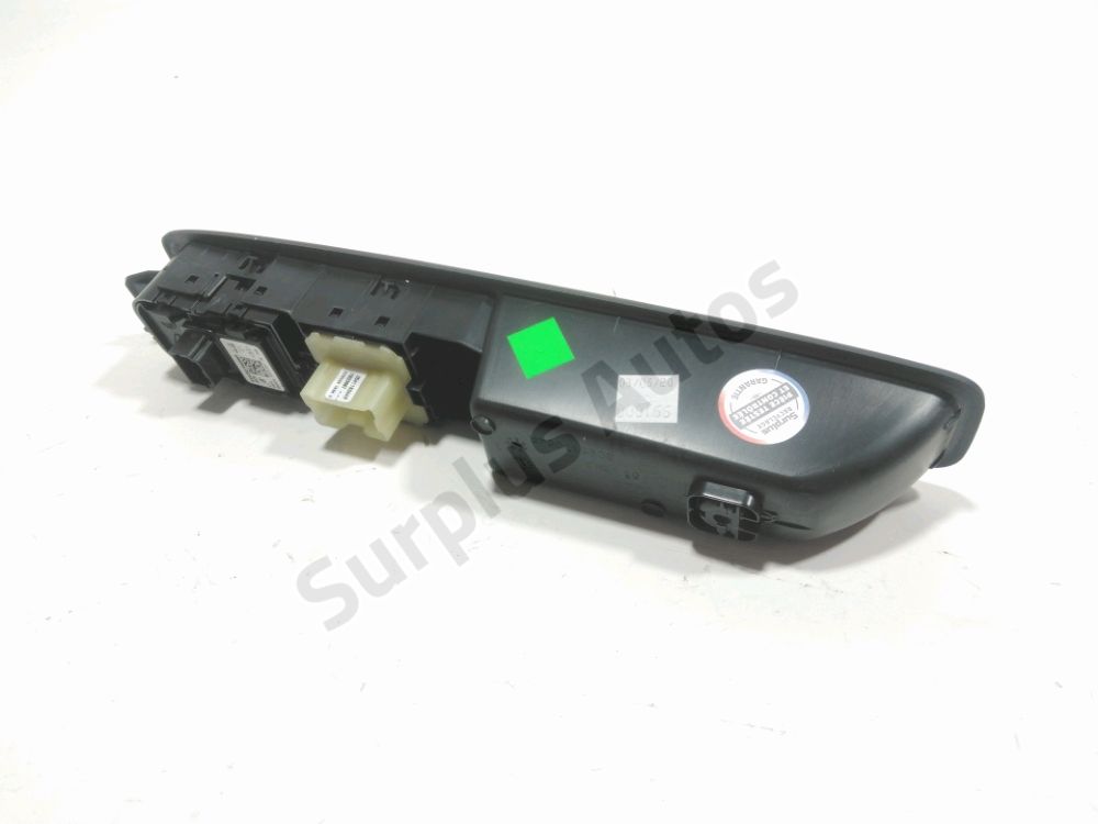 Commande lève-vitre avant gauche