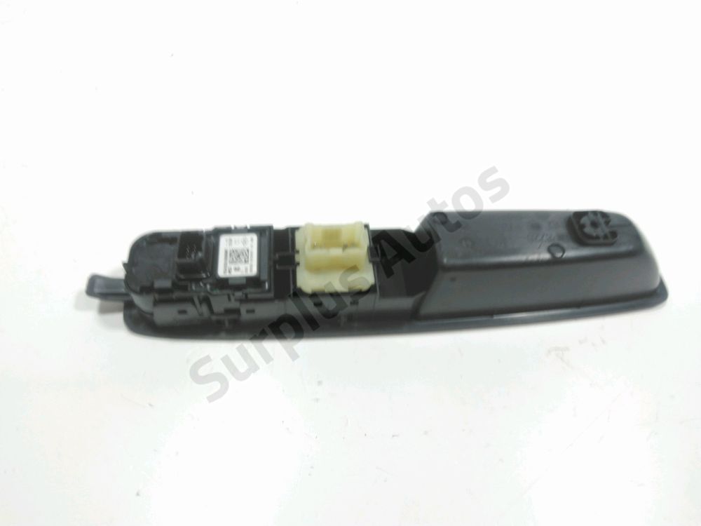 Commande lève-vitre avant gauche