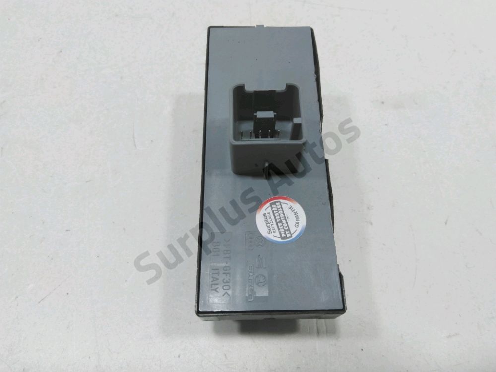 Commande lève-vitre avant gauche