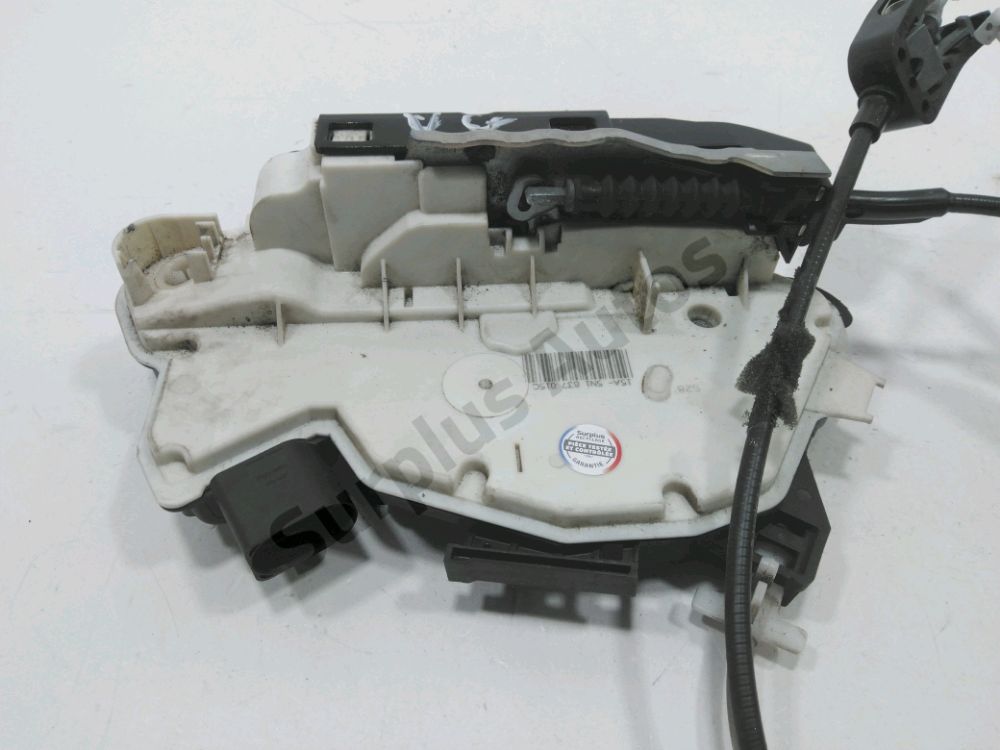 Serrure de porte avant gauche