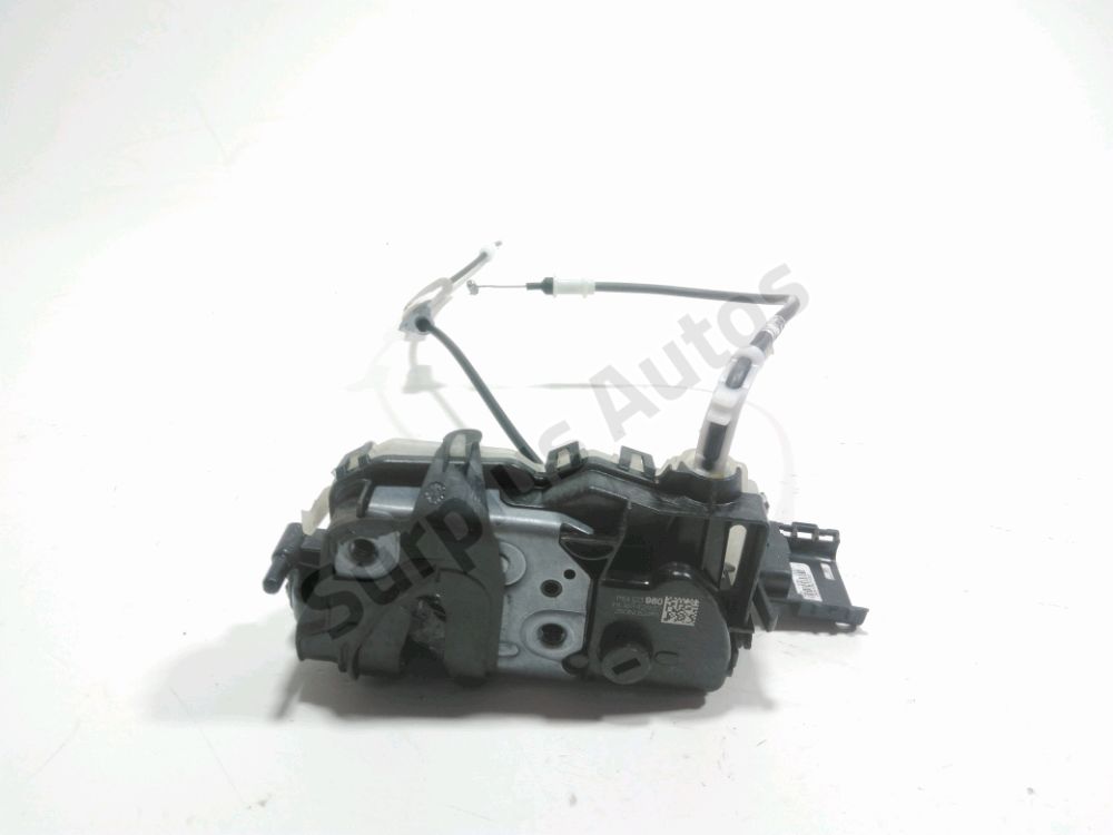 Serrure de porte avant droite