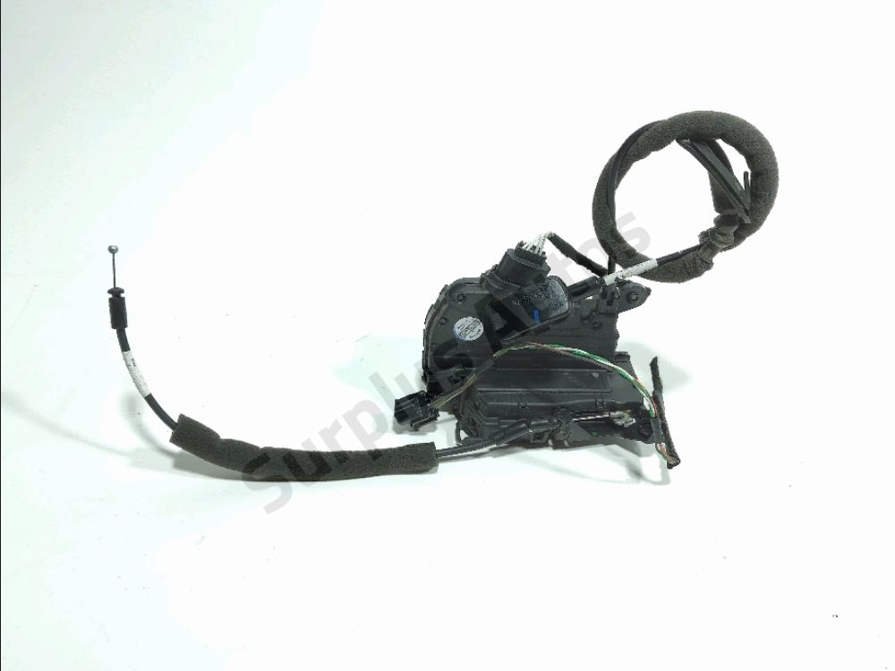 Serrure de porte avant droite