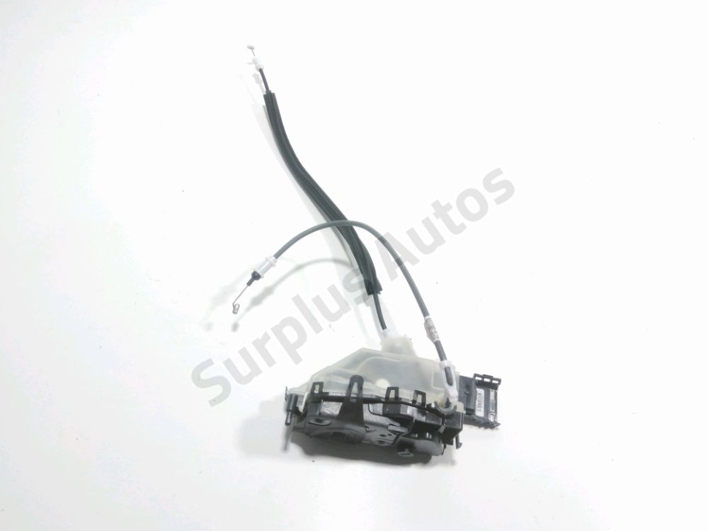 Serrure de porte avant droite