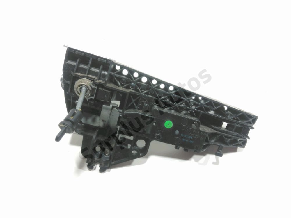 Poignée extérieure avant gauche